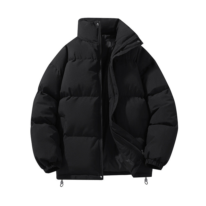 Schwarze Daunenjacke mit Reißverschluss, warm und modisch, ideal für Winterkleidung. Perfekt für kalte Temperaturen und Outdoor-Aktivitäten.