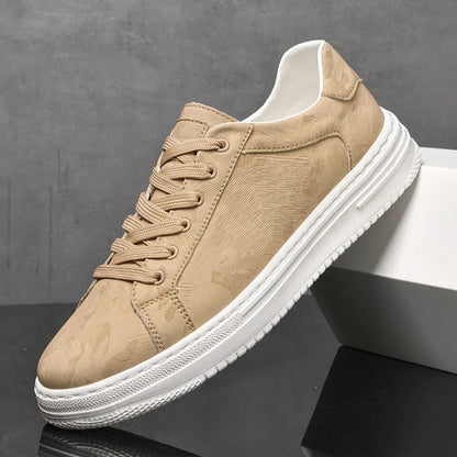 Herren-Sneaker mit genähtem Obermaterial und klarer Linienführung