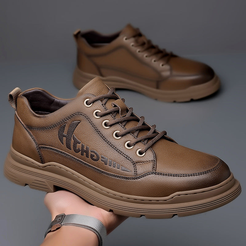 Men's work shoes with low shaft, rounded toe, and rubber sole