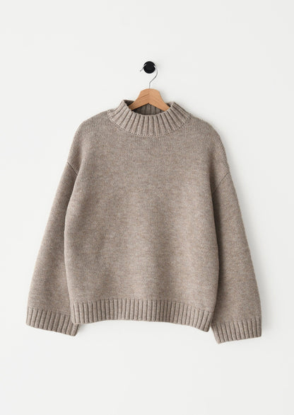 Women's knitted sweater high collar ribbed details straight cut