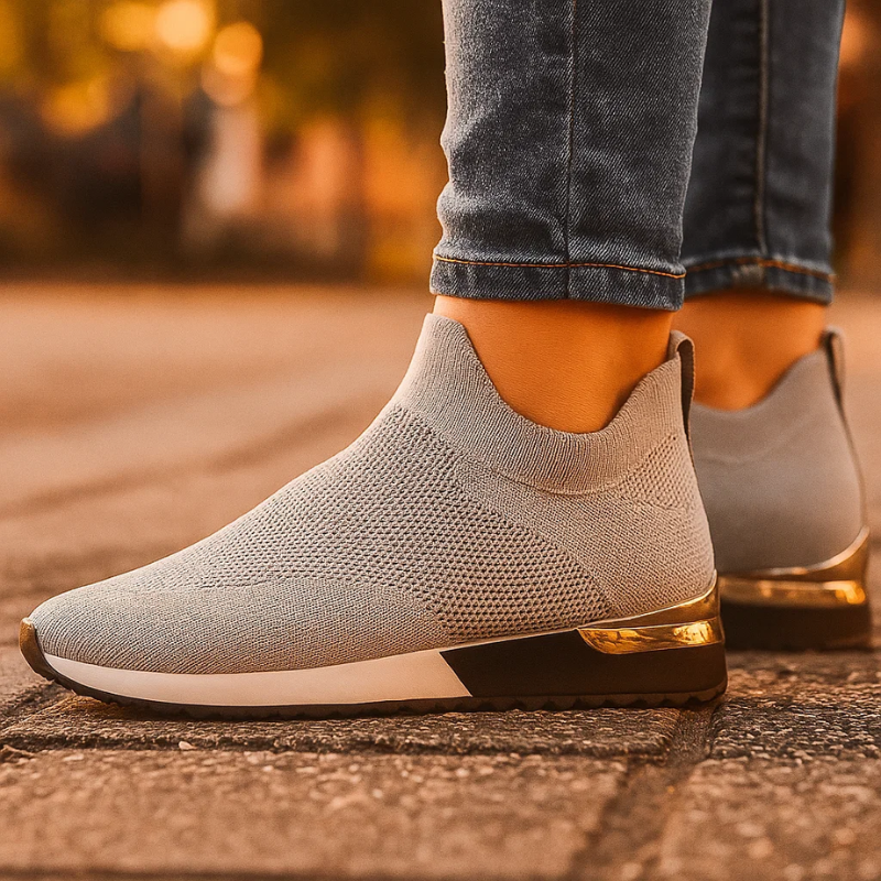 Damen Slip-On-Sneaker Mit Atmungsaktivem Mesh Und Metallic-Ferse