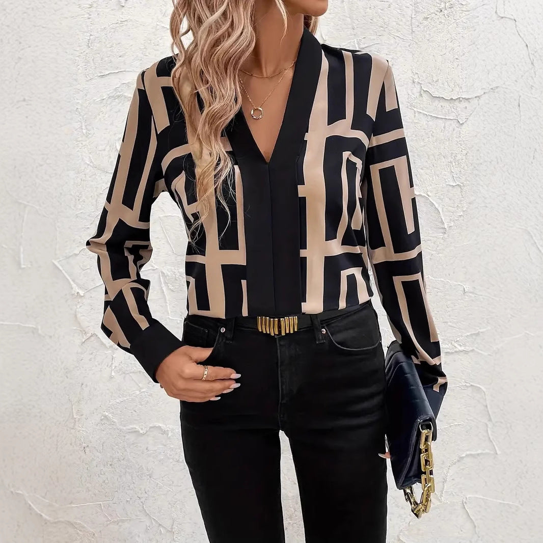 Women's Short-Sleeve Shirt with Slim Fit and Geometric Pattern