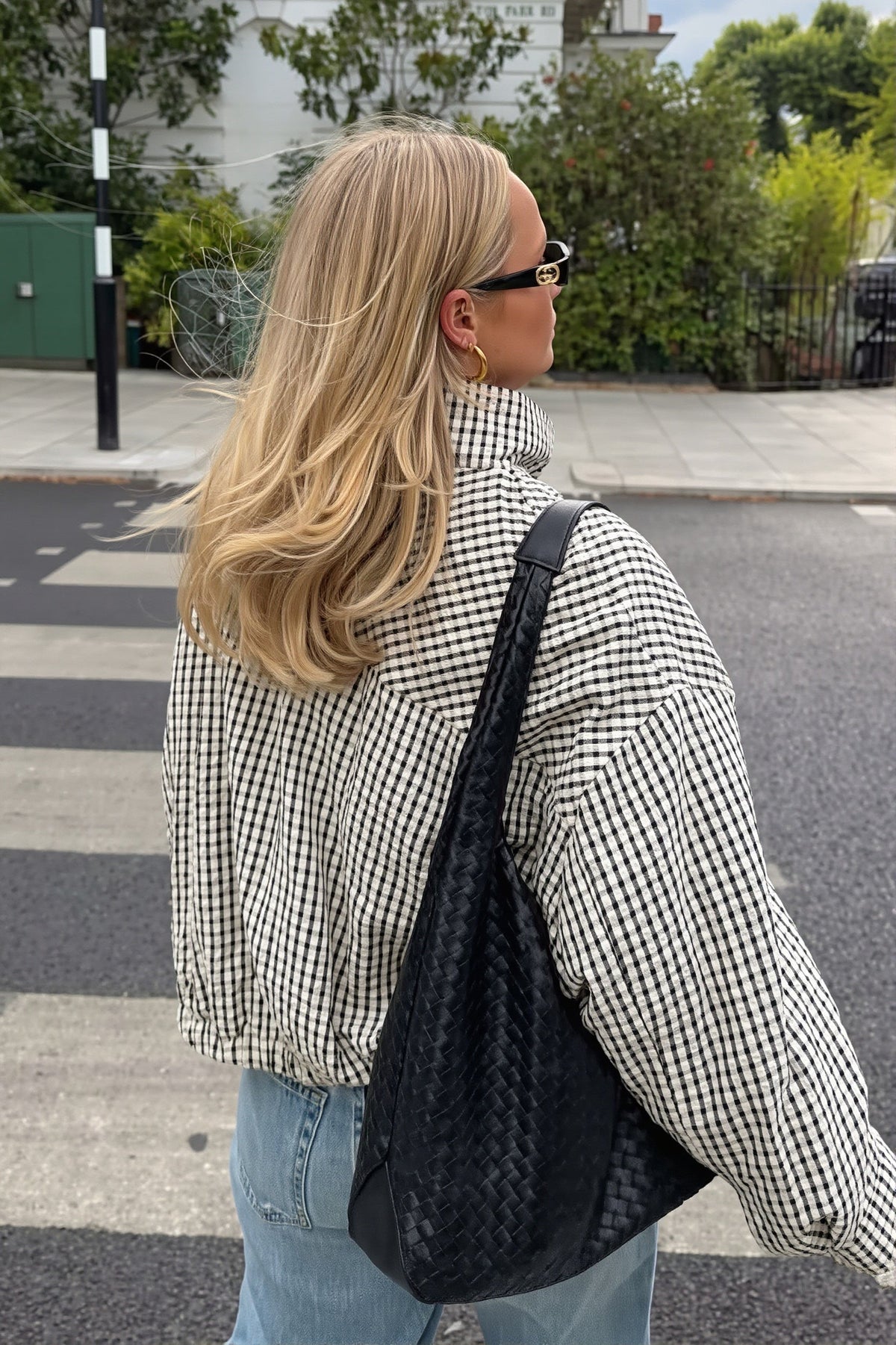 Damen-Bomberjacke mit kariertem Muster und kurzem Cropped-Schnitt