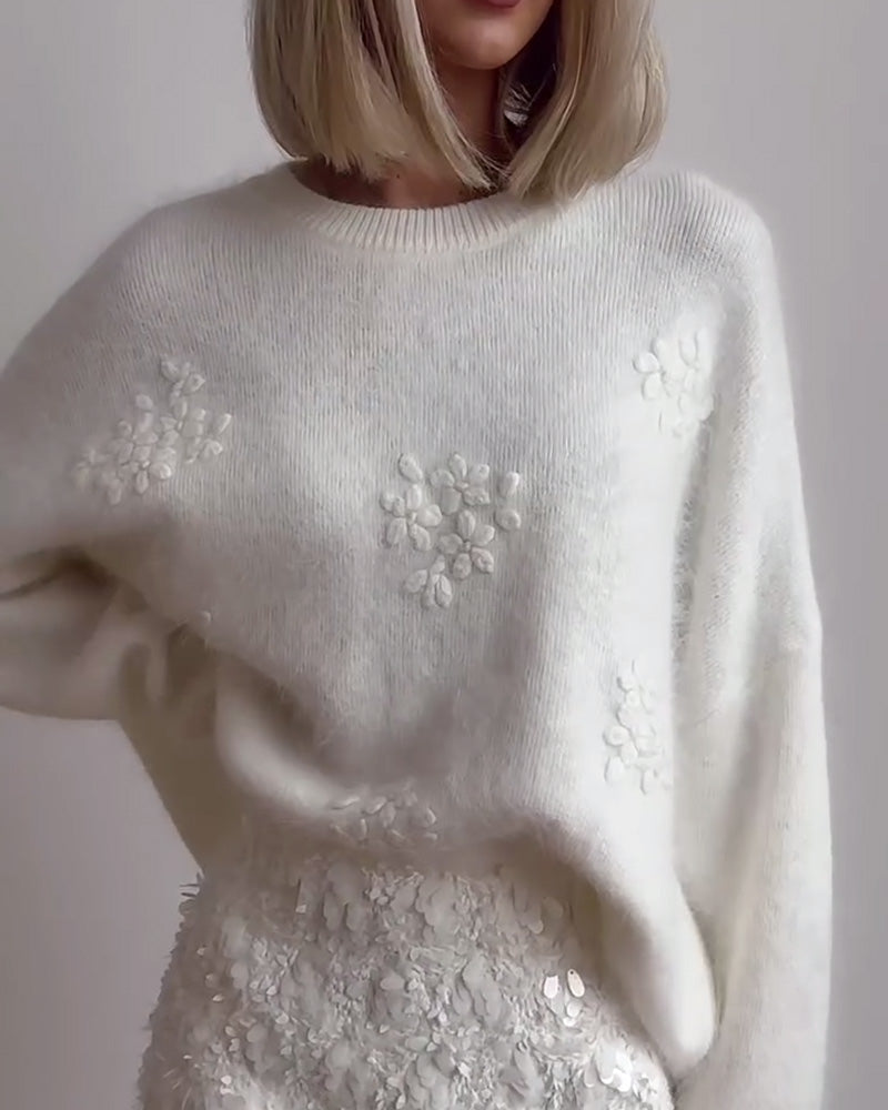 Damen-Strickpullover in Weiss mit lockerer Passform, Ansicht von hinten