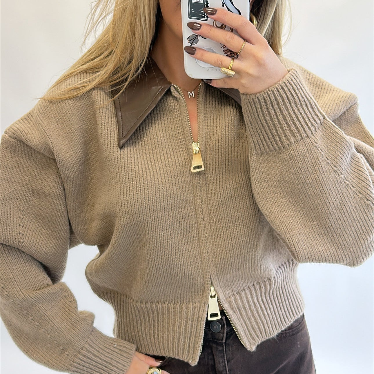 Women's knitted zip sweater with leather collar and double zipper