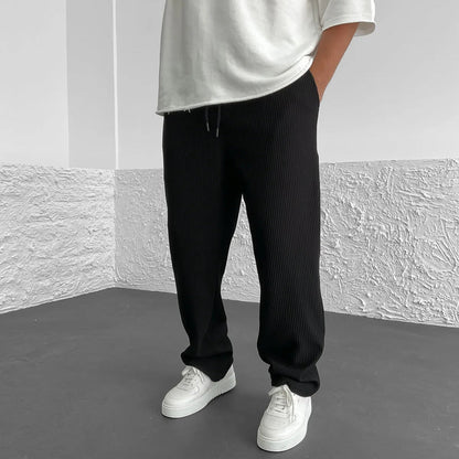 Men's Knitted Trousers in Relaxed Fit with Ribbed Fabric and Adjustable Waistband