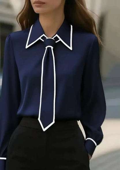 Damen Bluse mit Kontrastkrawatte und Knopfleiste