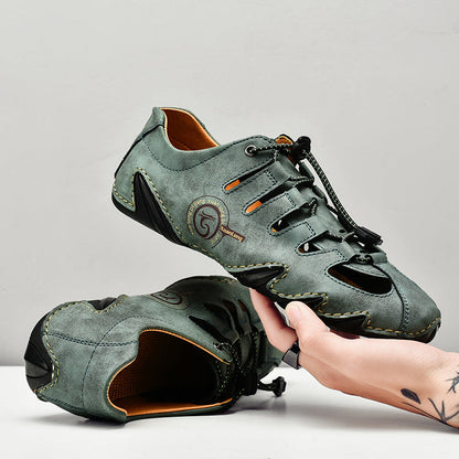 Grüne Herren-Freizeitschuhe mit Schnürung, atmungsaktivem Design und rutschfester Sohle. Ideal für Outdoor-Aktivitäten und sportlichen Stil.