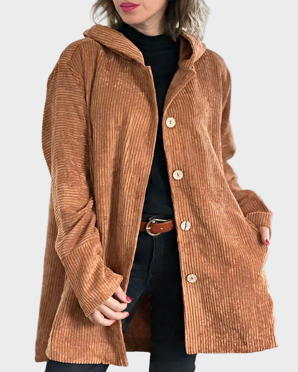 Damen Cordjacke mit Kapuze und Fronttaschen für den Herbst