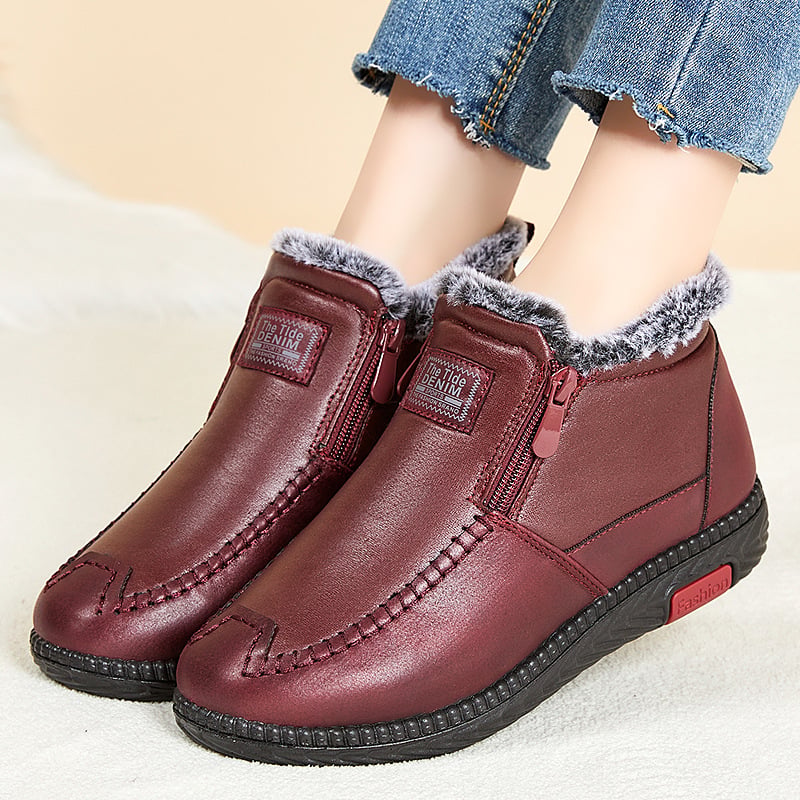 Women's winter boots with plush lining and flat sole