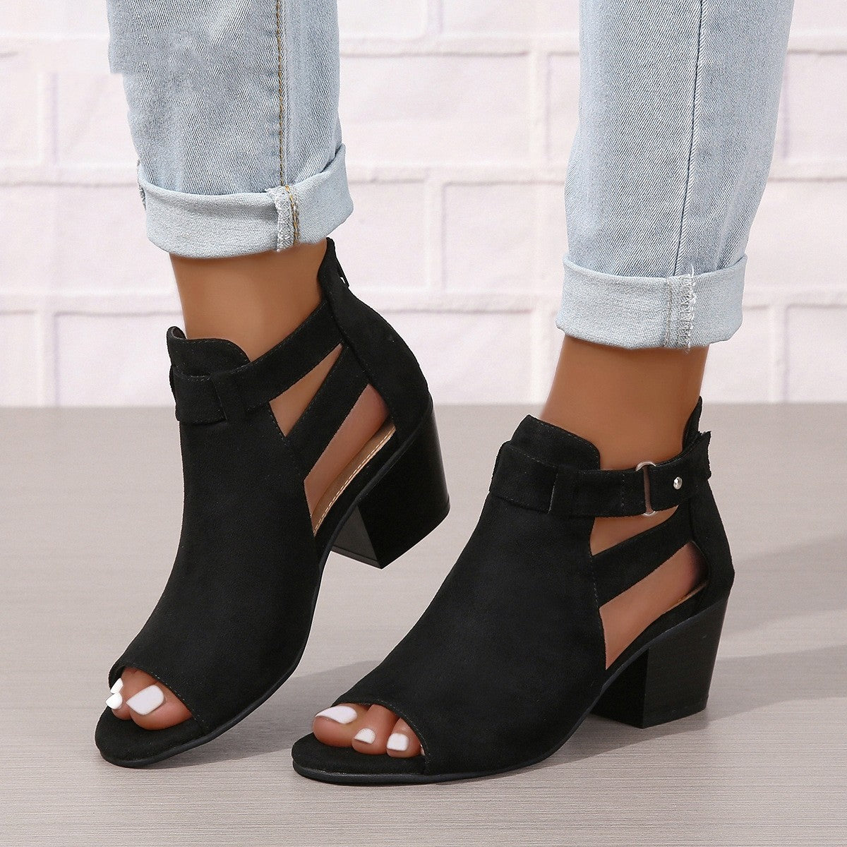 Damen-Sandalen Mit Hohem Absatz, Schnallenriemen Und Runder Zehenpartie