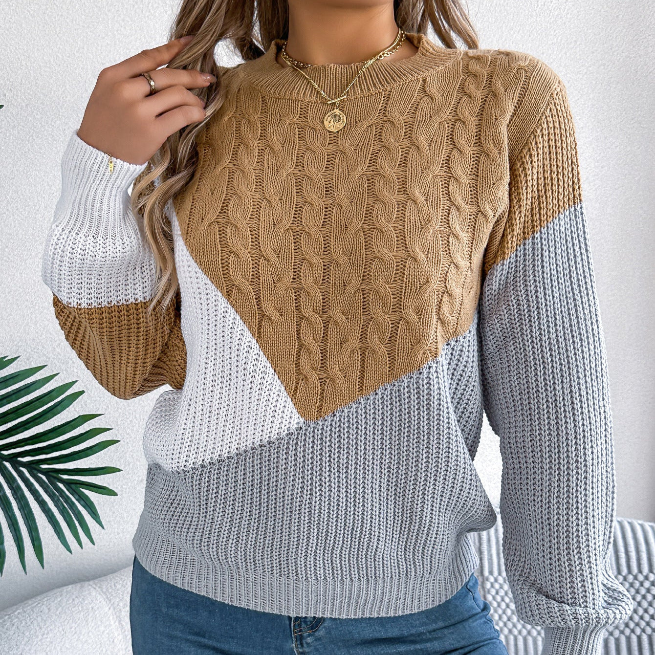 Women's Sweater with Twisted Knit Pattern, Contrasting Colors, and Long Sleeves
