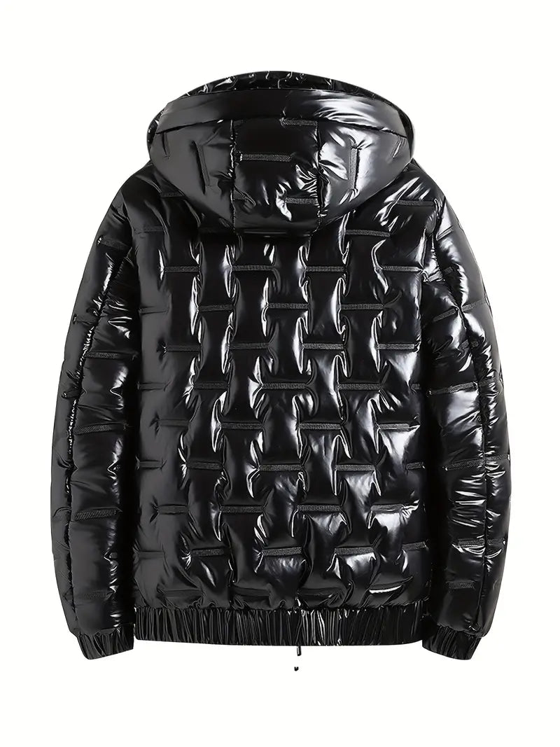 Schwarze glänzende Daunenjacke mit Kapuze, gesteppter Oberfläche und elastischen Bündchen. Winterjacke für Herren, modisch und warm.