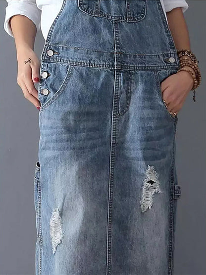 Damen Jeans-Latzkleid, knöchellang, mit Taschen und Knopfleiste, modisch zerrissen, lässiger Stil, ideal für Freizeitmode und Streetwear.
