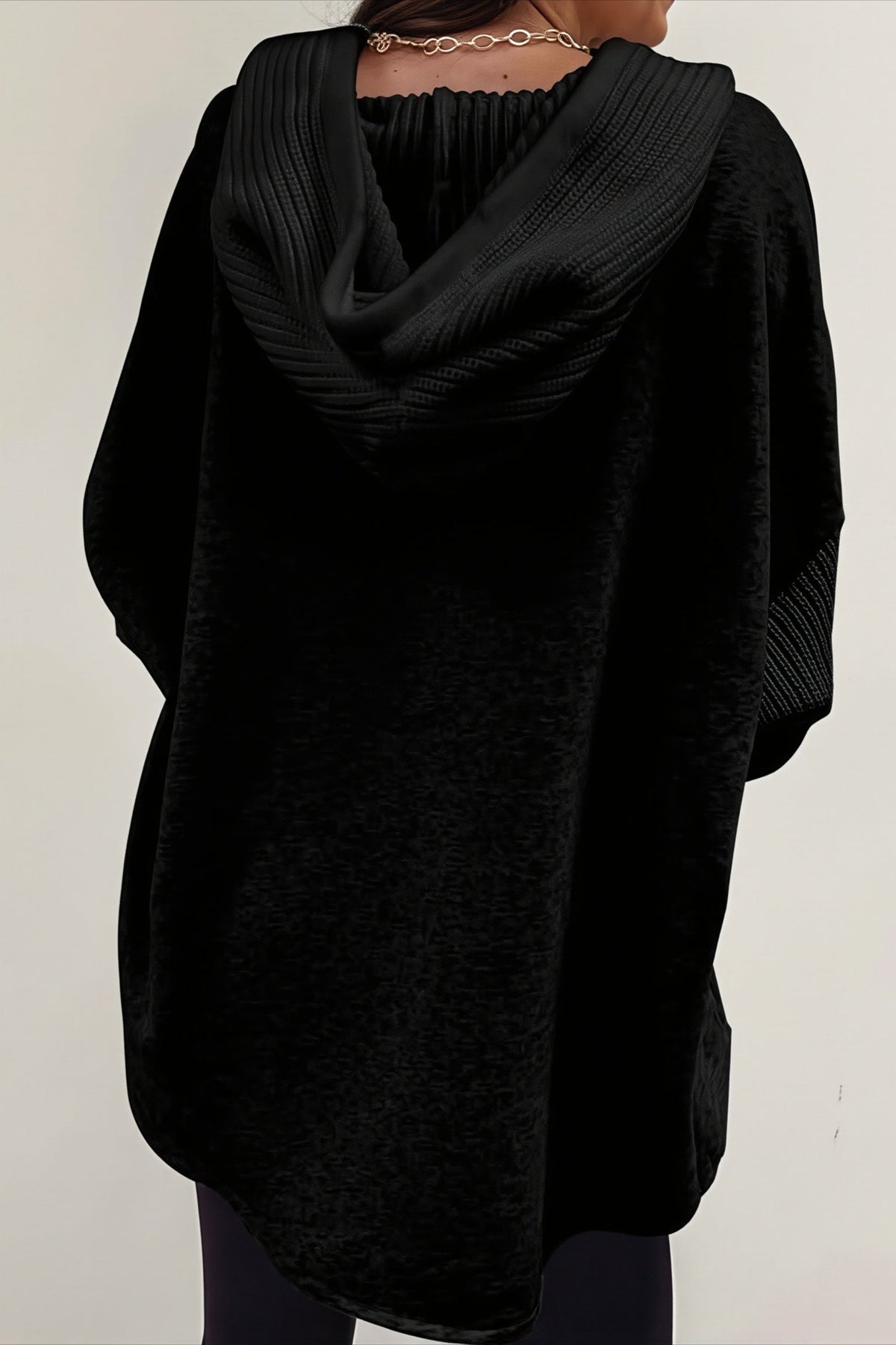 Damen-Longline-Hoodie mit Kapuze und Knopfverschluss