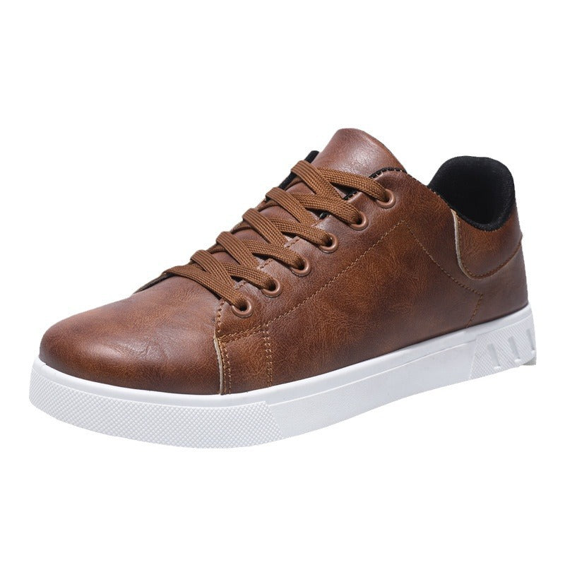 Men's lace-up shoes with low shaft, round toe area, and rubber sole