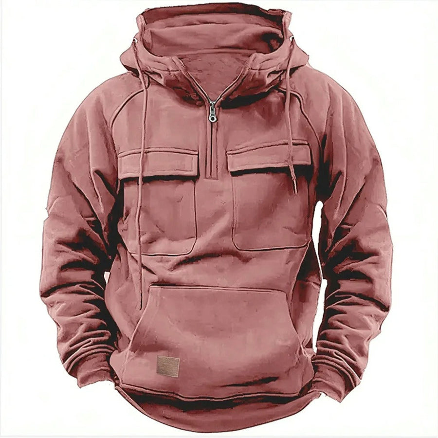Brauner Hoodie mit Kapuze und Reißverschluss, zwei Brusttaschen, Kordelzug, lässiger Stil. Perfekt für Herrenmode, Streetwear, Herbstbekleidung.