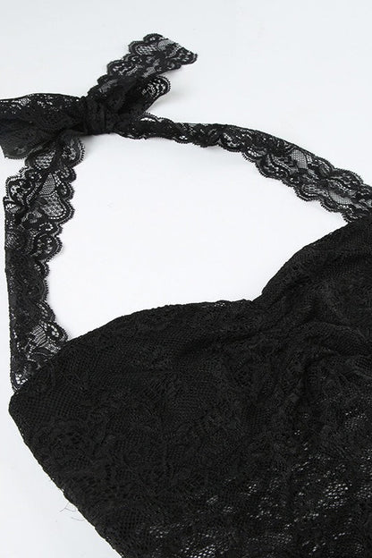 Raffiniertes Spitzentop für Damen, passend zu festlichen Outfits
