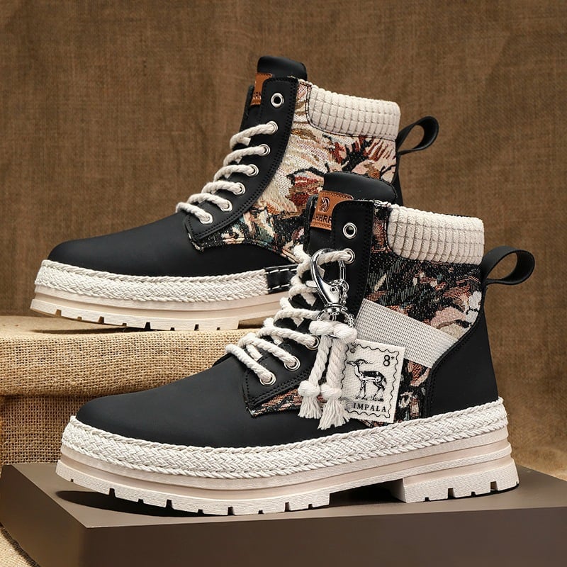 High lace-up boots for men with rounded toe and chunky heel