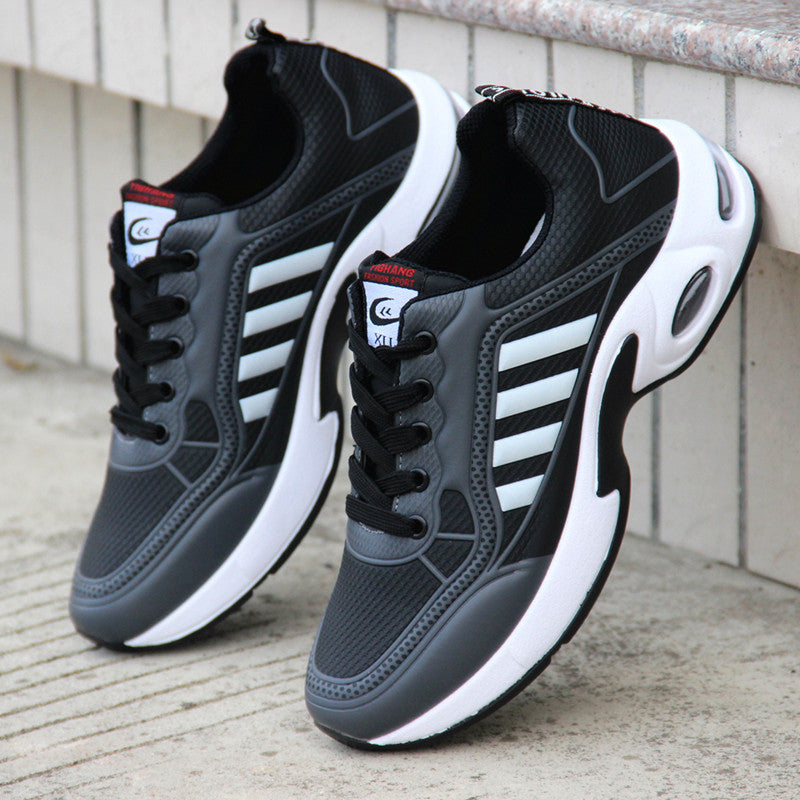 Men's athletic shoes with low collar and lacing as well as mesh lining