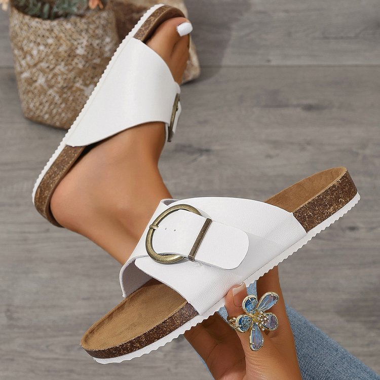 Damen-Slipper Mit Metalldetails – Lederoptik