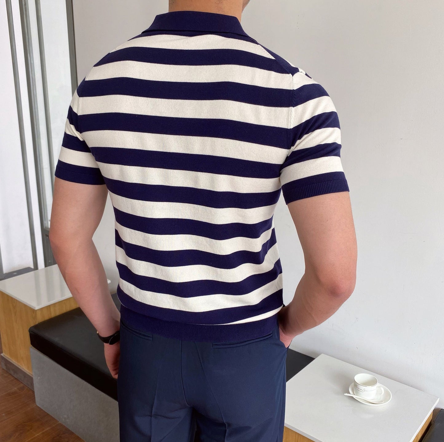 Herren Sommer Kurzarmhemd Mit Streifenmuster, Flockdruck, Dunkelblau, Normale Passform, Dünne