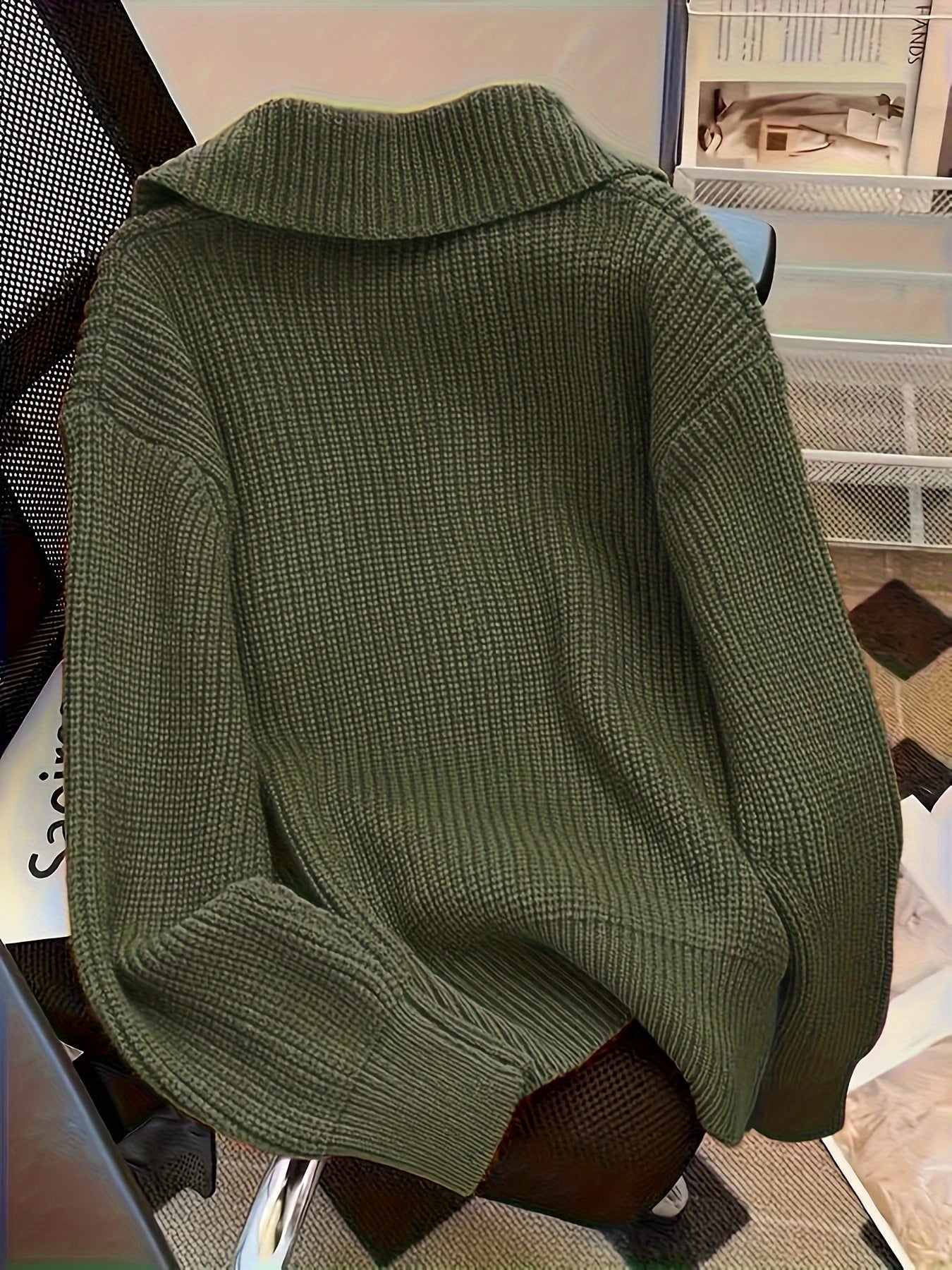 Damen-Strickjacke für den Herbst mit großen Revers und lockerem Schnitt