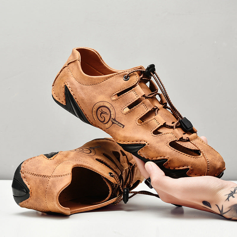 Braune Herren-Ledersandalen mit Schnürung, rutschfester Sohle und modernem Design. Ideal für Outdoor-Aktivitäten und Freizeit.