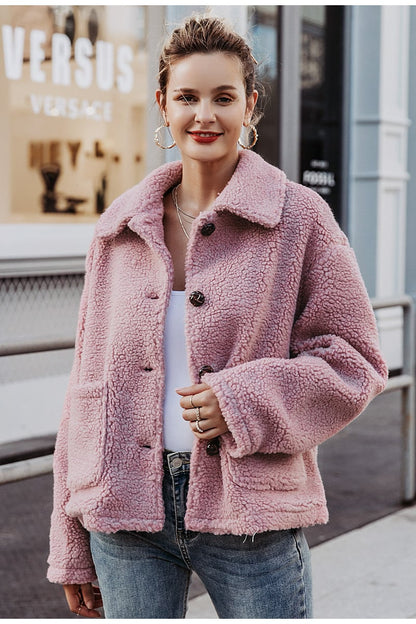 Women's winter coat with long sleeves and open front – faux fur style