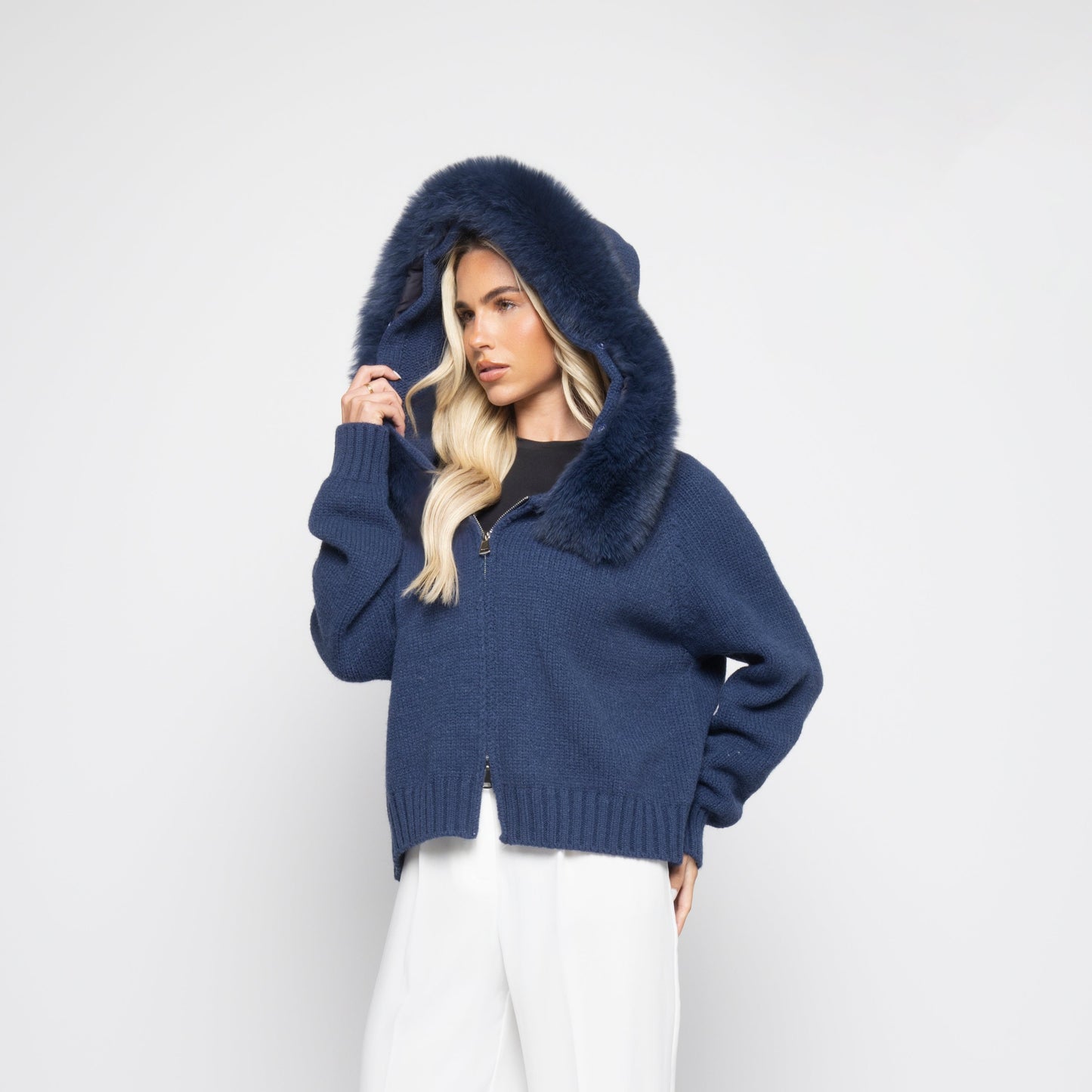Women's cardigan with removable hood and zipper