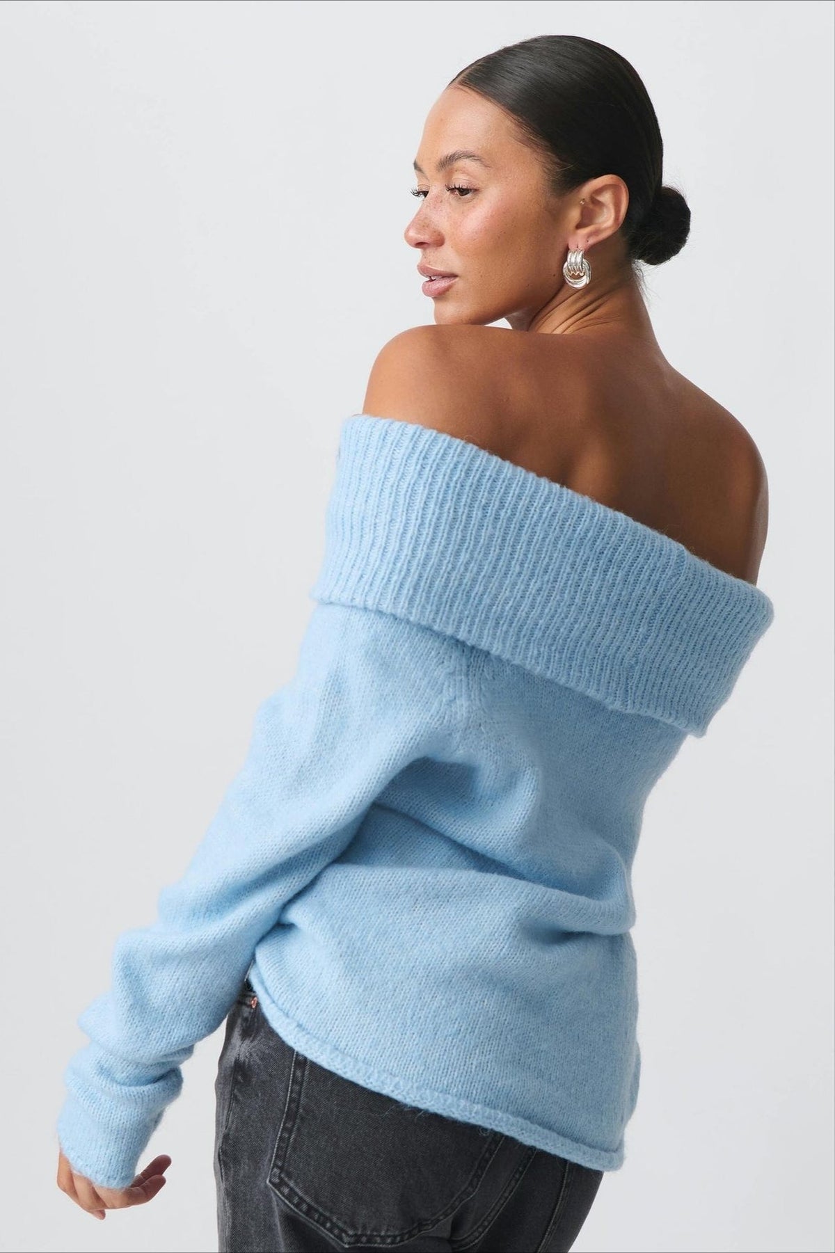Eleganter Damenpullover für kombinierte Freizeit- und Abendlooks
