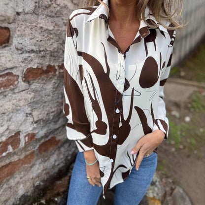 Women's long-sleeve shirt with three-dimensional pattern