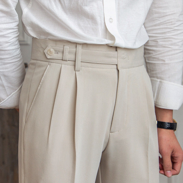 Herren-Stoffhose mit verstellbarer Schnalle und edlen Details