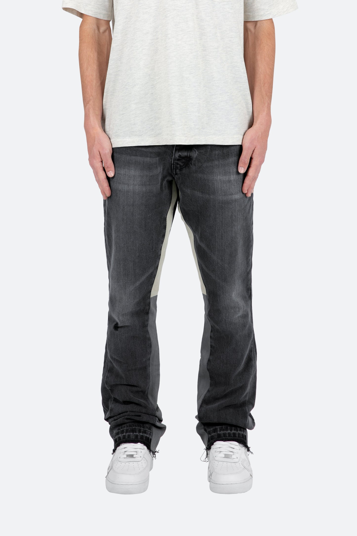 Herren Schlagjeans mit schmalem Oberschenkel und Kontrasteinsätzen – Gewaschener Denim-Stil