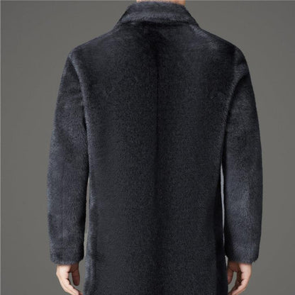 Herren Kunstpelzmantel in schwarz mit klassischer Silhouette