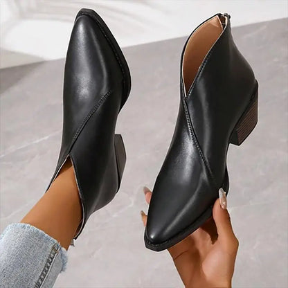 Damen-Lederstiefeletten mit markantem Plateauabsatz von vorne