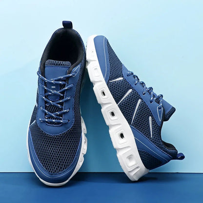 Herren-Laufschuhe mit leichtem Mesh-Obermaterial und flexibler Außensohle