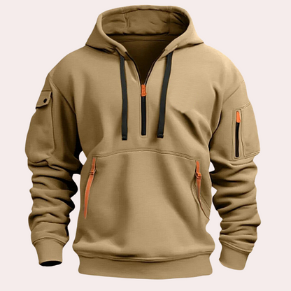 Beige Herren-Hoodie mit Reißverschlüssen, Kapuze und Taschen. Modischer Freizeitpullover, ideal für Outdoor-Aktivitäten und Streetwear.