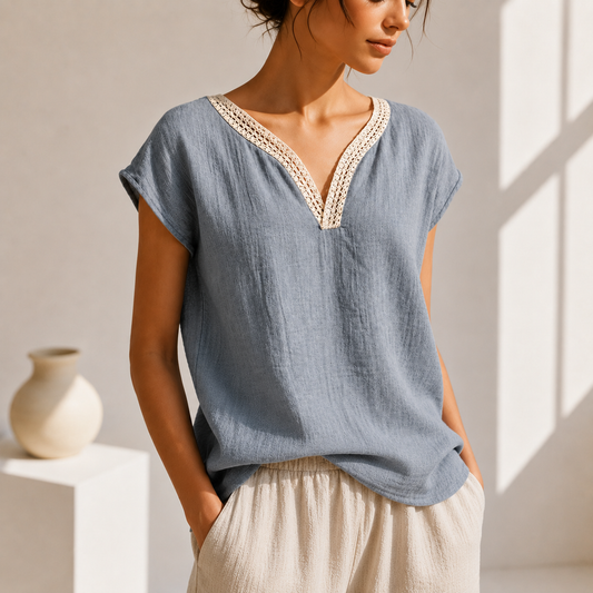 Damenbluse mit V Ausschnitt und Spitzenbesatz