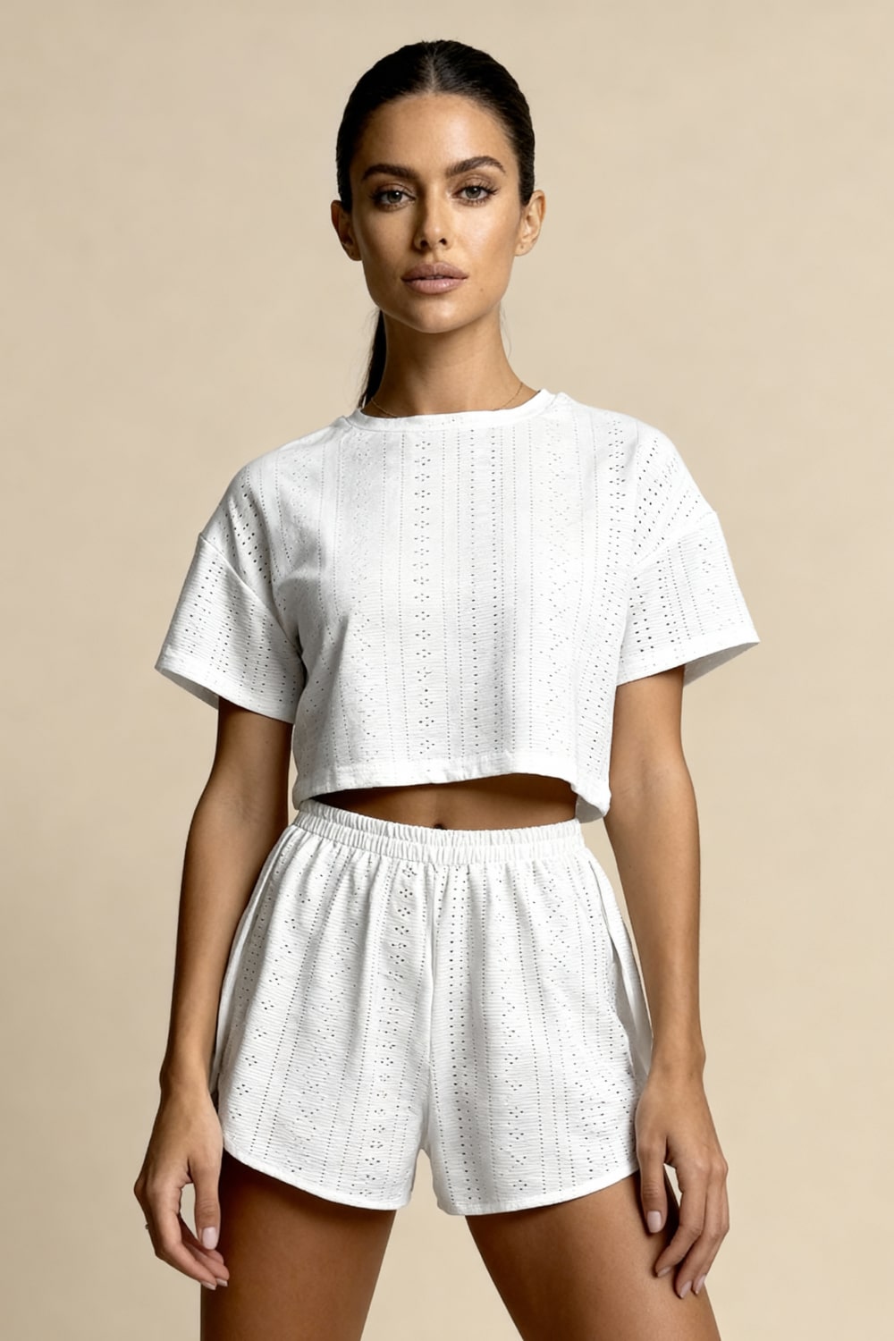 Sommerpyjama-Set für Damen im Broderie-Anglaise-Stil mit Kurzarm-Crop-Top und Shorts