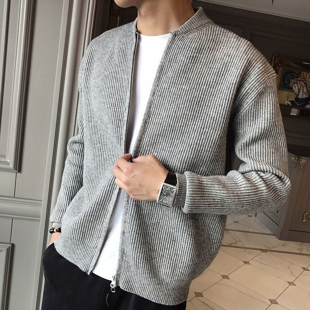Herren-Cardigan als vielseitige Ergänzung für elegante Alltagslooks