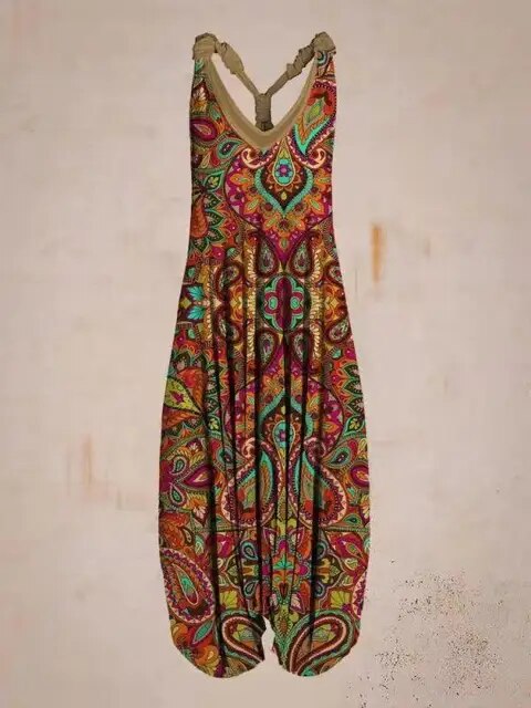 Buntes Boho-Maxikleid mit Paisley-Muster, ärmellos, V-Ausschnitt, ideal für Sommermode und Festival-Outfits.