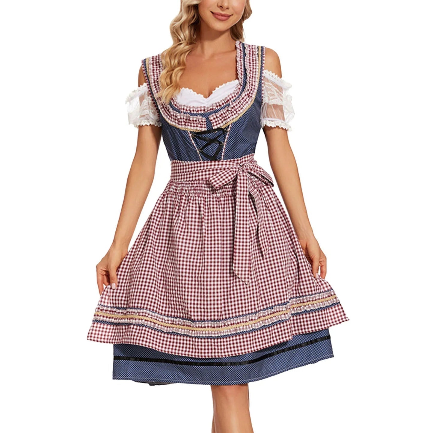 Frau in traditionellem bayerischen Dirndl mit blauem Mieder und rot-weiß kariertem Rock, ideal für Oktoberfest und Trachtenmode.