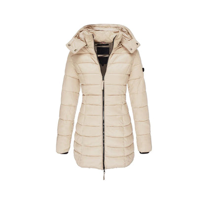 Beige Damen-Daunenjacke mit Kapuze, gesteppter Wintermantel, Reißverschluss, modisch und warm, ideal für kalte Tage, stilvolle Outdoor-Bekleidung.