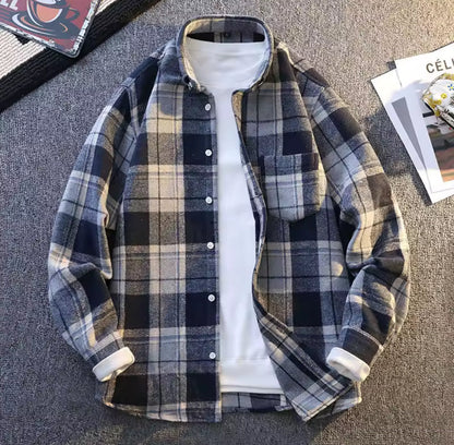 Men's Flannel Shirt with Checkered Pattern, Chest Pocket, and Button Placket