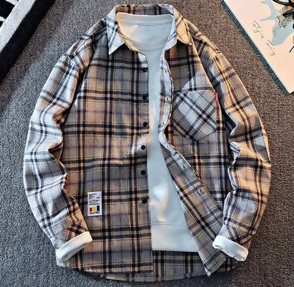 Men's Flannel Shirt with Checkered Pattern and Light Fit