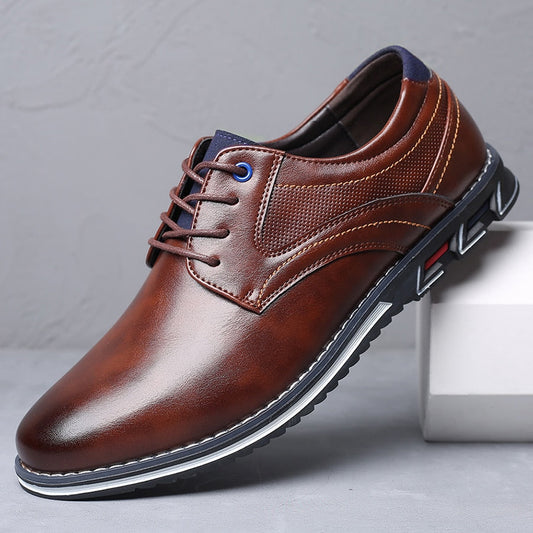 Brauner Herren-Lederschnürschuh mit rutschfester Sohle, elegantes Design, ideal für Business und Freizeit. Hochwertige Verarbeitung.