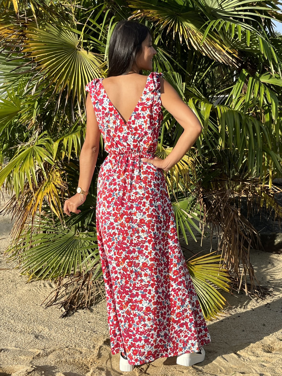 Long women's dress with floral pattern, short sleeves, and shoulder knot in one size