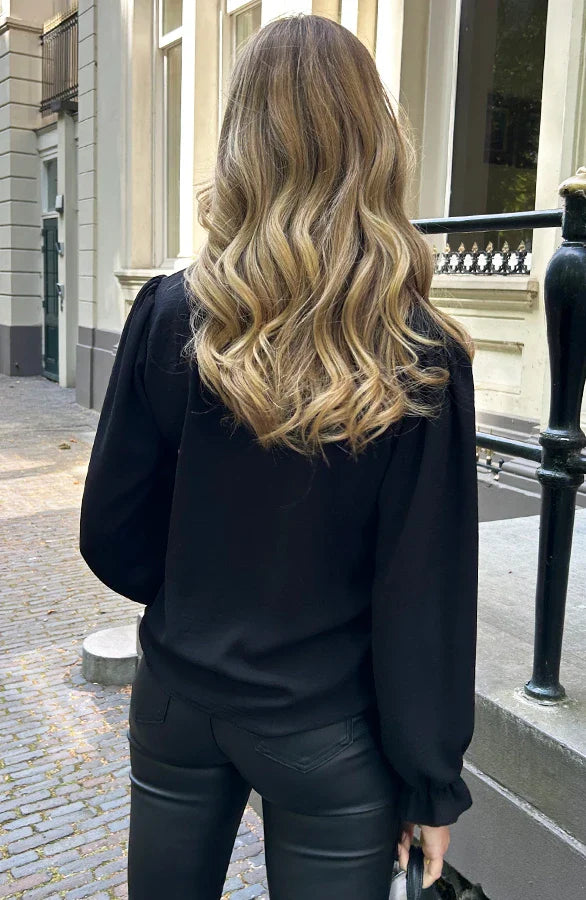 Damenbluse Mit Spitzendetails Und V-Ausschnitt