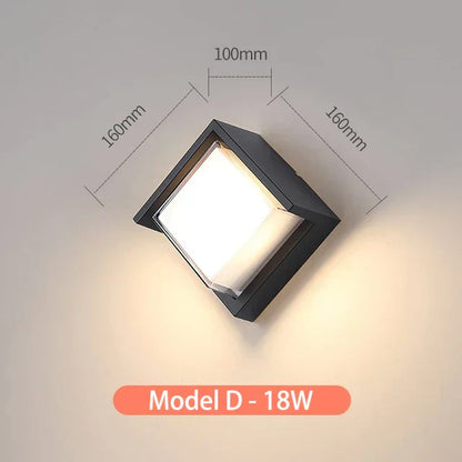 Moderne quadratische LED-Wandleuchte, 18W, schwarz, 160x160mm, warmweißes Licht, energiesparend, ideal für Innenbeleuchtung.
